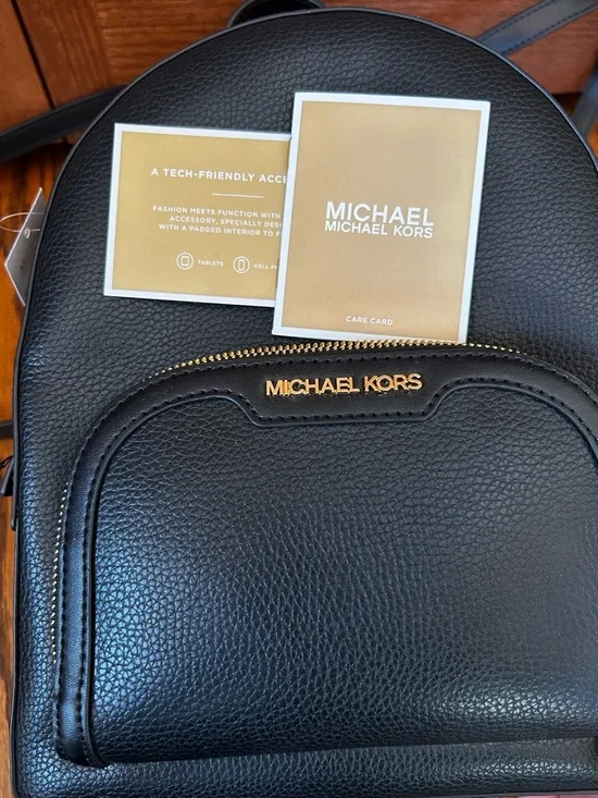 Michael Kors Black Leather Medium Jaycee Backpack with Gold Hardware - Picture 8 of 9